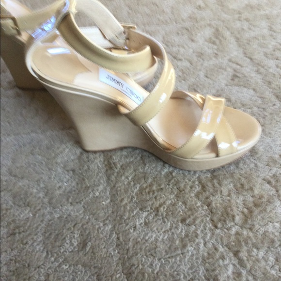 JIMMY CHOO Nude Patent Wedges - Picture 4 of 11